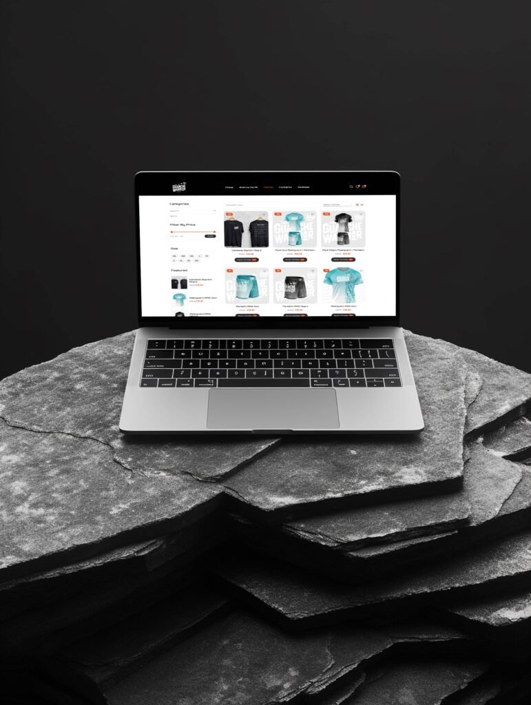 Mockup tienda online ropa Hecher Sosa peleador UFC desarrollada por FineWebs